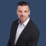 Portrait de Hugues Simard, psychologue à la Clinique de Psychologie de Québec