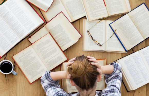 Surcharge et réussite scolaire : comment contrer la tornade du stress à l’approche de la fin de session Surcharge et réussite scolaire : comment contrer la tornade du stress à l’approche de la fin de session