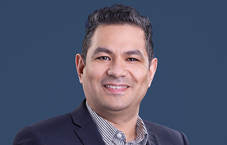 Prenez rendez-vous avec Walter Chavarria pour une consultation